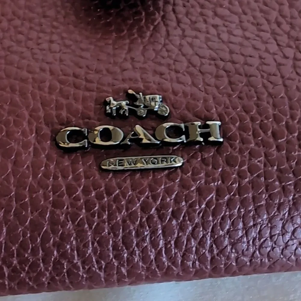 Coach Noa Pop Up Burgundy Maroon Pebbled Leather Wristlet/ Clutch Wallet